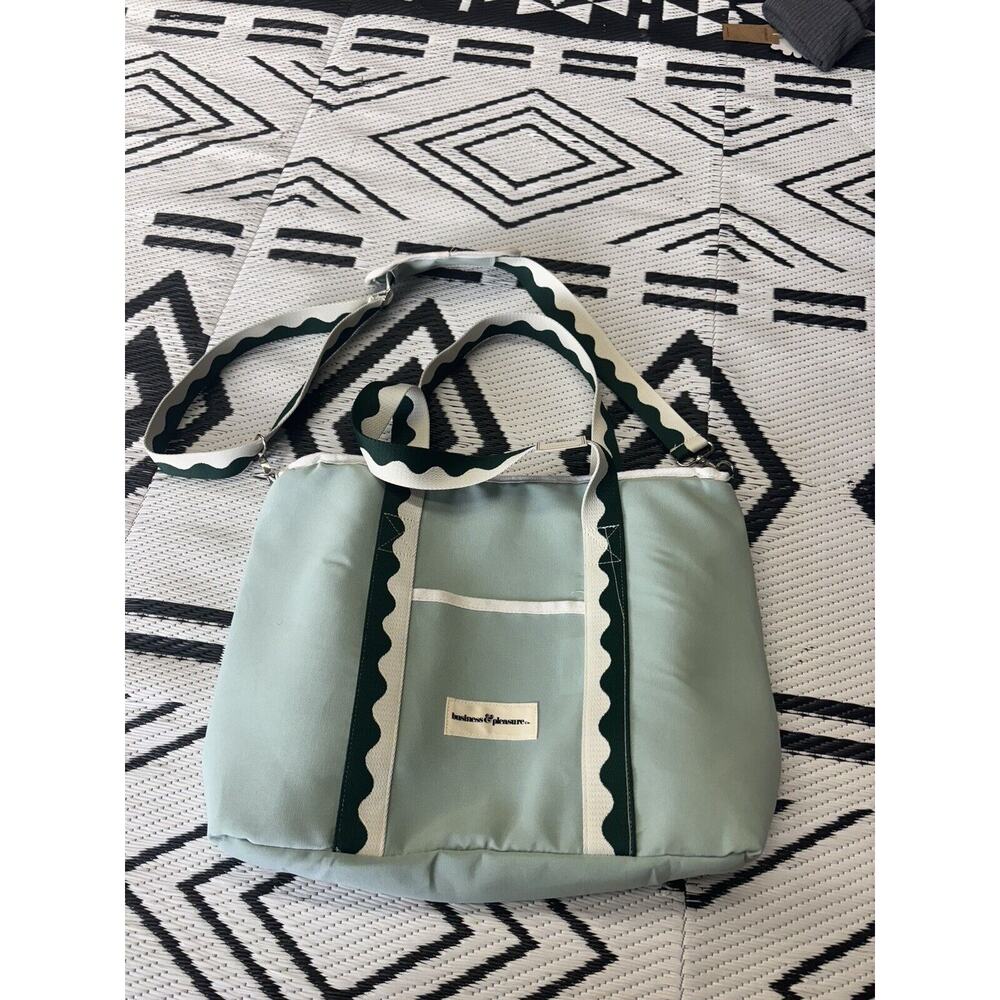 Business & Pleasure Co. Cooler Tote Bag Green 15.5x21"